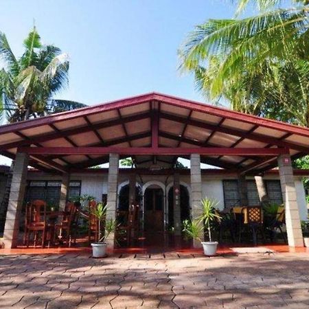 Ayahay Sa Matutina Hotel Puerto Princesa Buitenkant foto