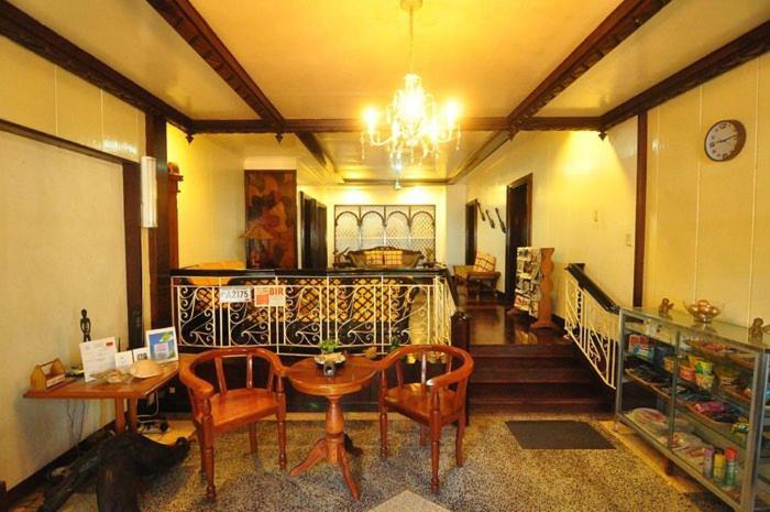 Ayahay Sa Matutina Hotel Puerto Princesa Buitenkant foto