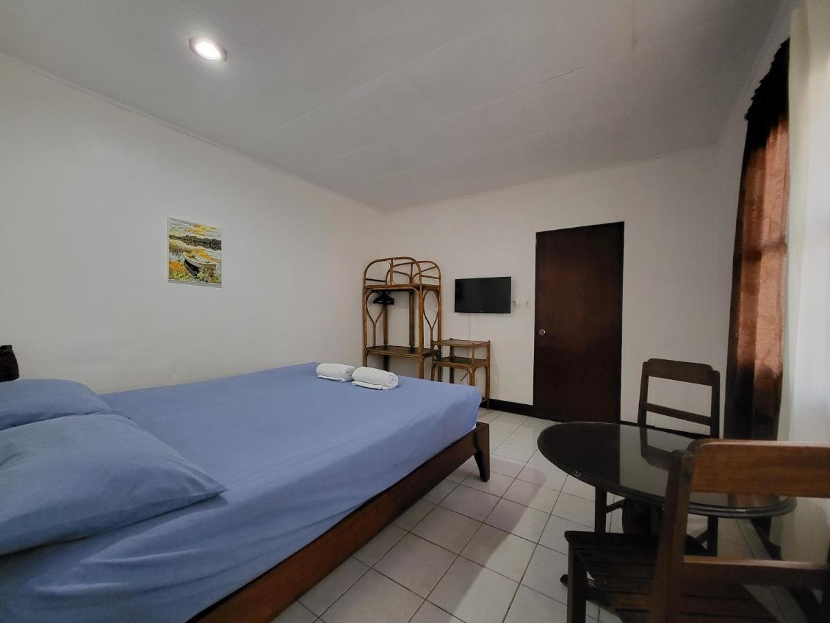 Ayahay Sa Matutina Hotel Puerto Princesa Kamer foto